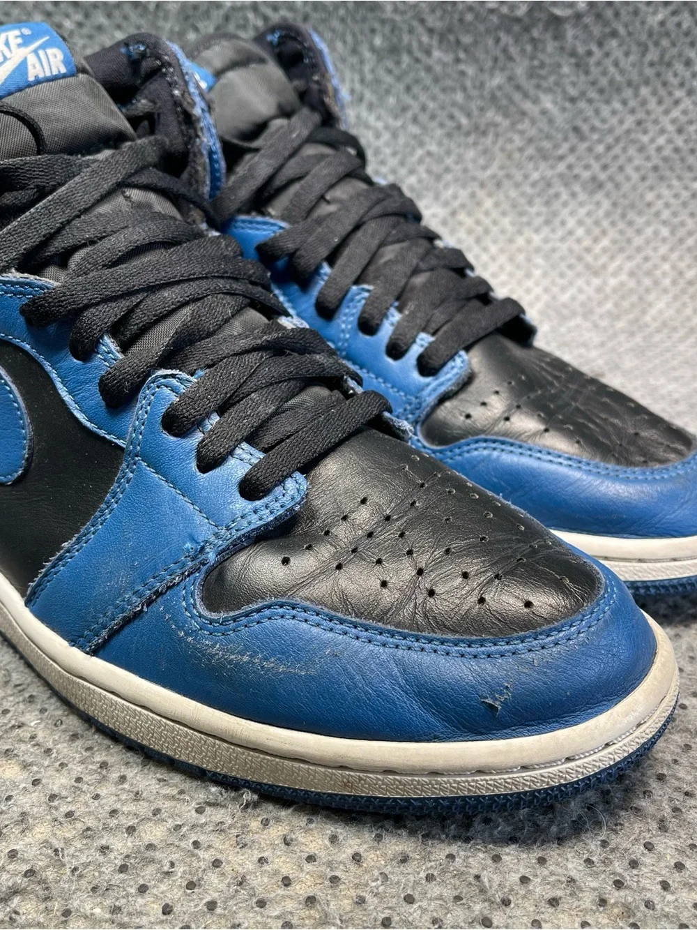 Jordan 1 High Dark Marina Blue Shoes Size 9 Men’s